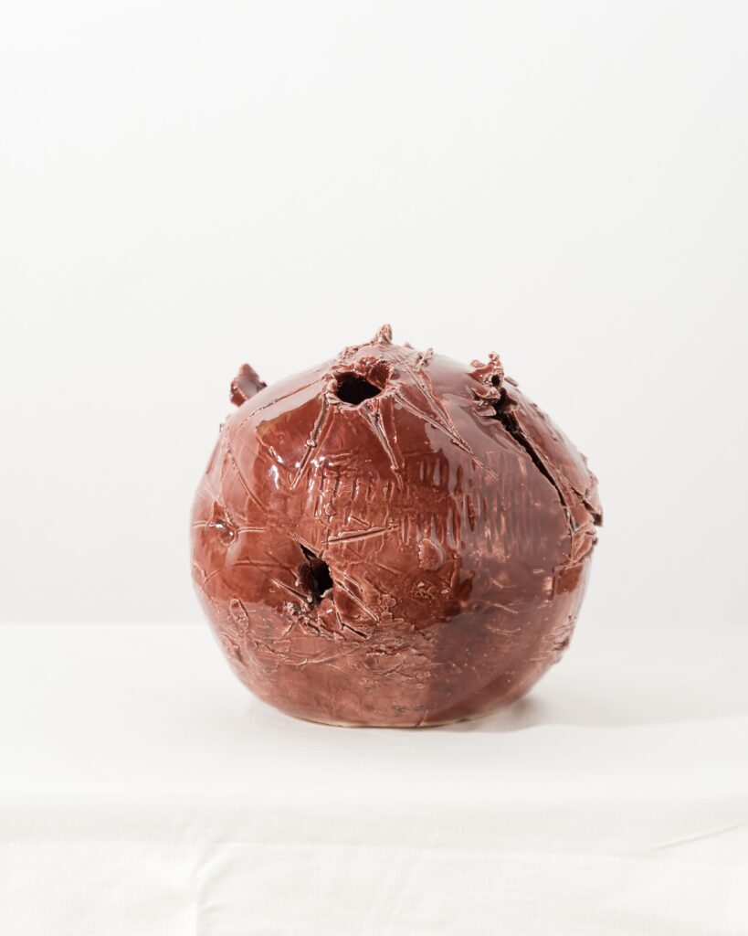 Sfera marronrossa 20 cm, ceramica smaltata anno 2020