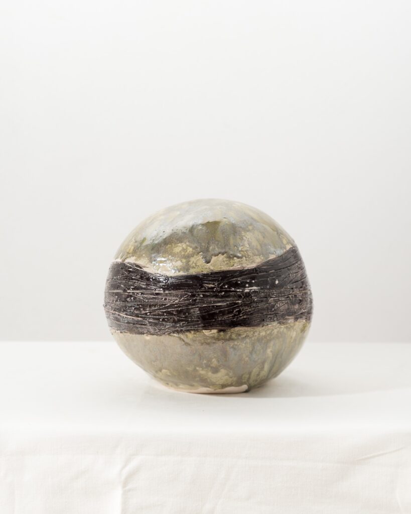 Sfera terra 20 cm, ceramica smaltata anno 2020