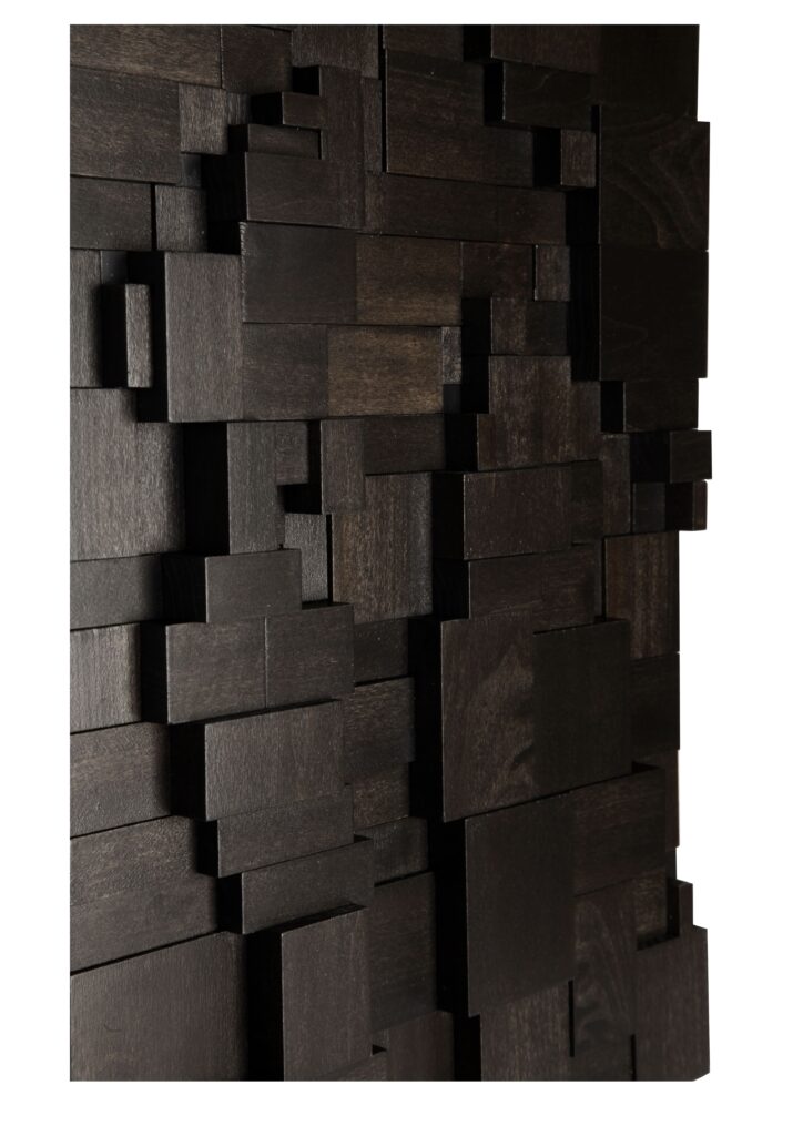 L34 Sedimentazione, 2021, particolare, legno tinto lava