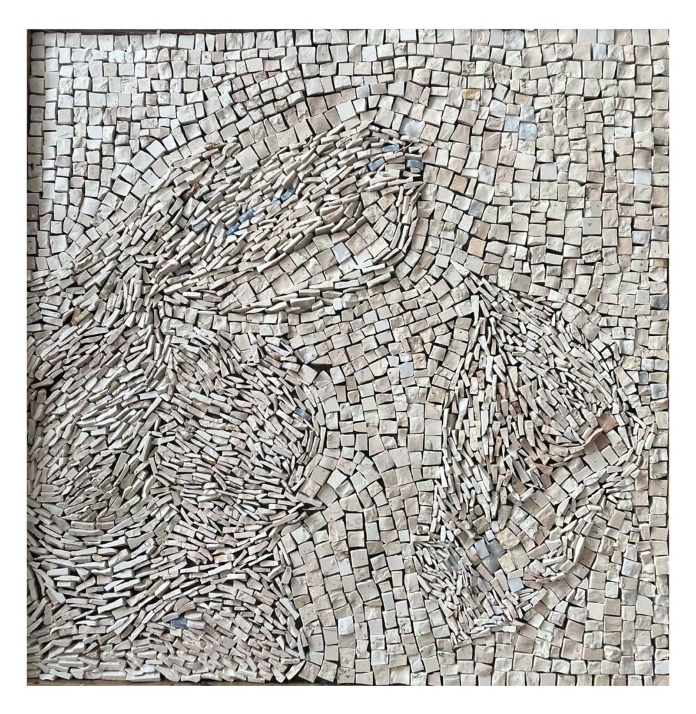 I gufi non sembrano questo che sono(serie di 5 mosaici) Mosaico in tecnica diretta su panello di legno 40/40 cm 2023